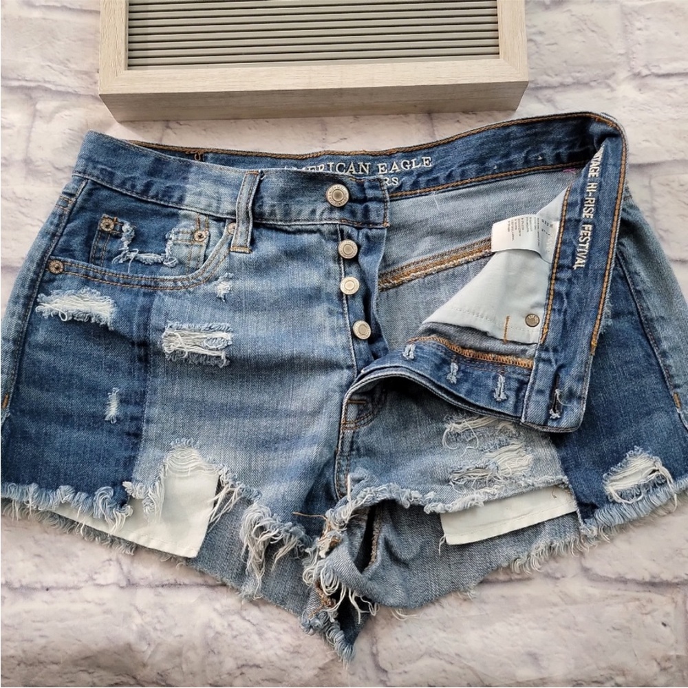 American Eagle High Rise Festival Shorts